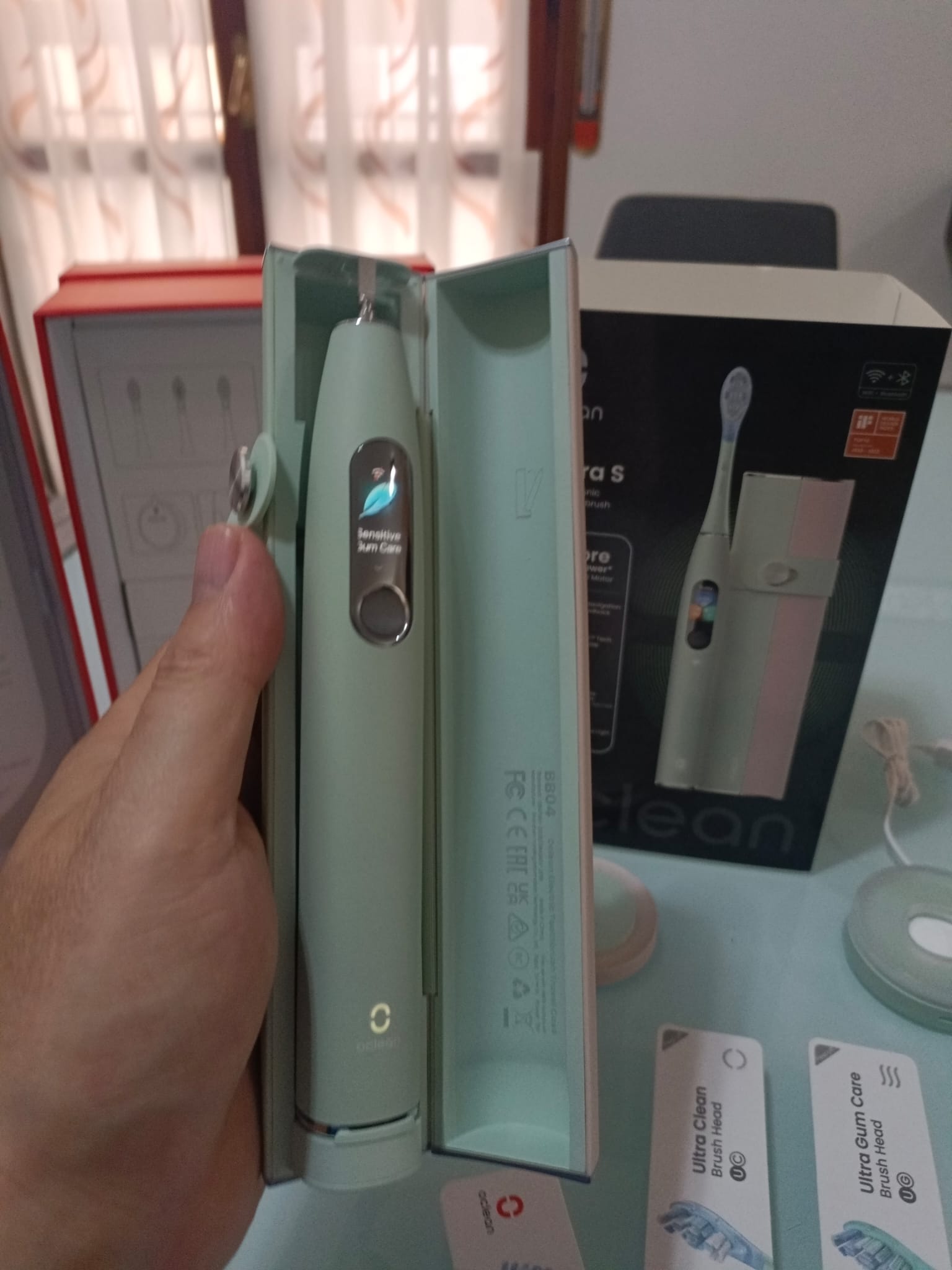 Oclean X Ultra S: lo spazzolino elettrico Wi-Fi Smart Sonic, sconto omaggio igienizzante Oclean S1